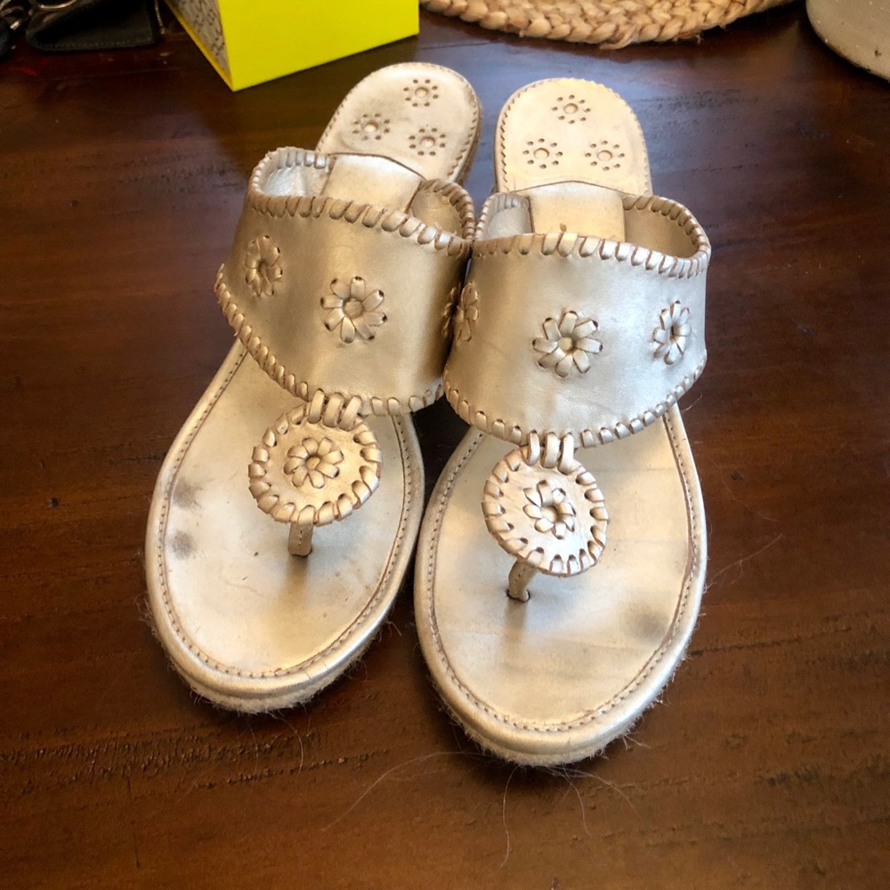 Gold wedge jack Rodgers 8.5
